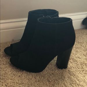 Hardly been worn ankle booties